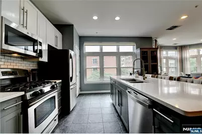 1300 Grand Street 316 #316, Hoboken, NJ 07030 - Photo 5