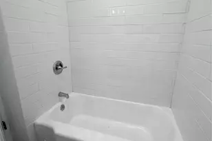493 Beverly Road 2, Teaneck Township, NJ 07666 - Photo 5
