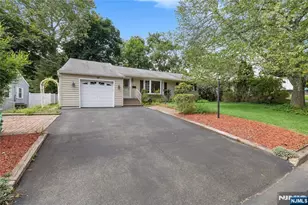 161 Dyer Ave, Emerson, NJ 07630 - Photo 3