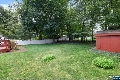 161 Dyer Avenue, Emerson, NJ 07630 - Photo 29