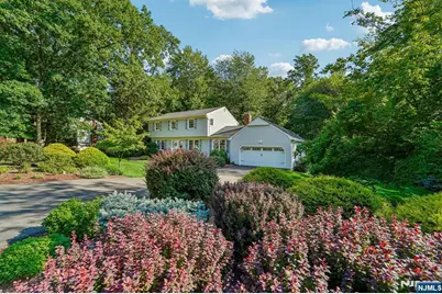 30 Arlton Avenue, Allendale, NJ 07401 - Photo 3