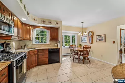30 Arlton Avenue, Allendale, NJ 07401 - Photo 13