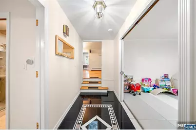 202 Henmarken Drive, Northvale, NJ 07647 - Photo 3