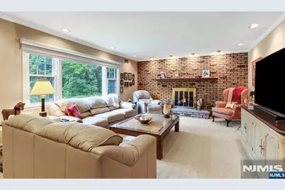56 O Shaughnessy Lane, Closter, NJ 07624 - Photo 15