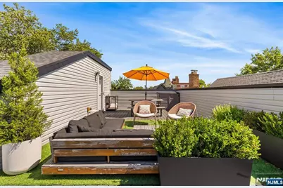 36 Lincoln Street 2 #2, Jersey City, NJ 07307 - Photo 25