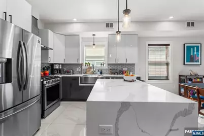 36 Lincoln Street 2 #2, Jersey City, NJ 07307 - Photo 9