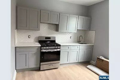 160 Stuyvesant Avenue 5 #5, Kearny, NJ 07032 - Photo 5