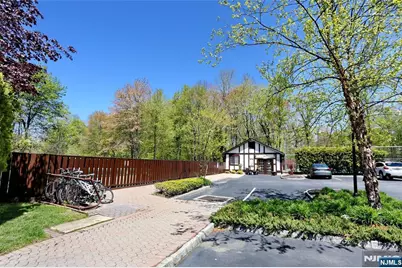 1519 Faulkner Court 1519 #1519, Mahwah, NJ 07430 - Photo 27