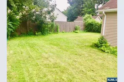 1249 Beaumont Avenue, Teaneck Township, NJ 07666 - Photo 21