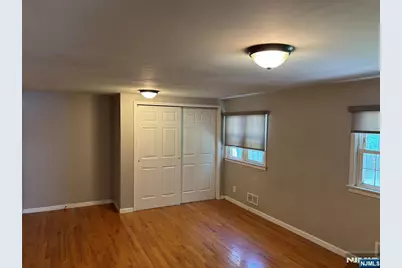 31 Farview Terrace 1st Floor #1st floor, Paramus, NJ 07652 - Photo 3