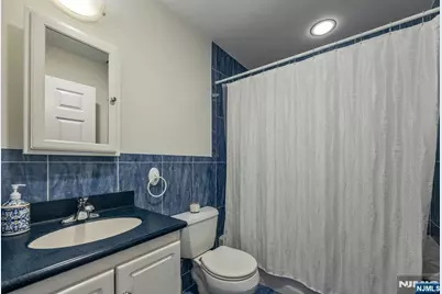57 Memorial Place, Elmwood Park, NJ 07407 - Photo 25