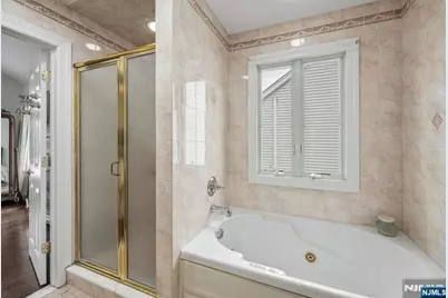 57 Memorial Place, Elmwood Park, NJ 07407 - Photo 19