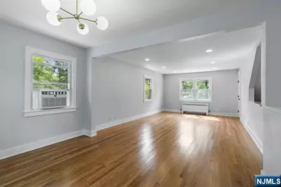 151 E Palisade Avenue F12 #F12, Englewood, NJ 07631 - Photo 3