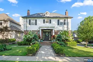 1124 Abbott Blvd, Fort Lee, NJ 07024 - Photo 1