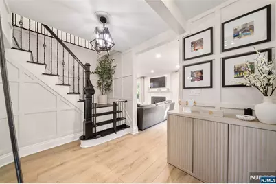 1124 Abbott Boulevard, Fort Lee, NJ 07024 - Photo 5