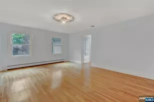 501 Clinton Ave, Wyckoff Township, NJ 07481 - Photo 21