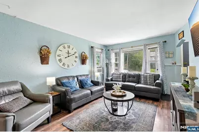 560 Glenwood Avenue, Teaneck Township, NJ 07666 - Photo 5