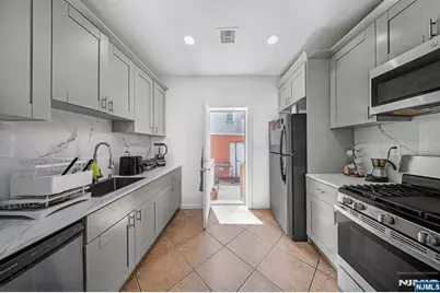 1425 48th Street, North Bergen, NJ 07047 - Photo 21