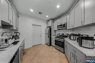 1425 48th St, North Bergen, NJ 07047 - Photo 19