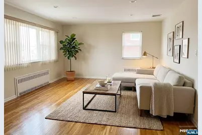 218 11th Street 2nd Floor #2nd Floor, Palisades Park, NJ 07650 - Photo 5