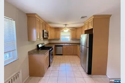 218 11th Street 2nd Floor #2nd Floor, Palisades Park, NJ 07650 - Photo 9