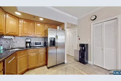 523 Monroe Street 2 #2, Hoboken, NJ 07030 - Photo 11