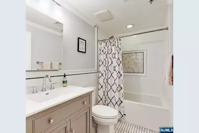 523 Monroe Street 2 #2, Hoboken, NJ 07030 - Photo 19