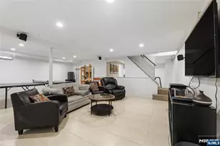 16-03 Radburn Rd, Fair Lawn, NJ 07410 - Photo 23