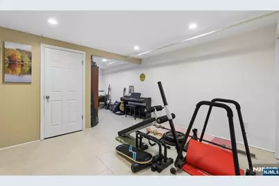 16-03 Radburn Road, Fair Lawn, NJ 07410 - Photo 27