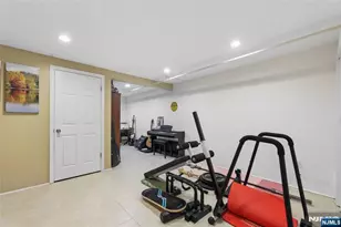 16-03 Radburn Rd, Fair Lawn, NJ 07410 - Photo 25