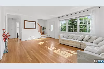 16-03 Radburn Road, Fair Lawn, NJ 07410 - Photo 3