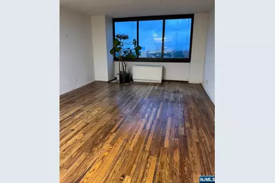 770 Anderson Avenue 20F #20F, Cliffside Park, NJ 07010 - Photo 13