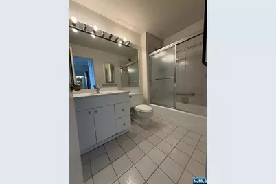 770 Anderson Avenue 20F #20F, Cliffside Park, NJ 07010 - Photo 3