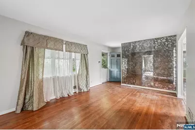 783 Sunset Terrace, Franklin Lakes, NJ 07417 - Photo 9