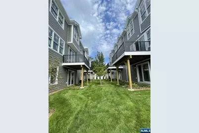 23 Legion Drive 104 #104, Cresskill, NJ 07626 - Photo 5