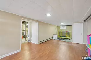 1050 Evergreen Ct, New Milford, NJ 07646 - Photo 13