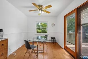 1050 Evergreen Ct, New Milford, NJ 07646 - Photo 5