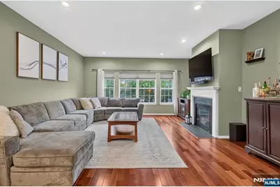 252 Ridge Drive, Pompton Lakes, NJ 07442 - Photo 5