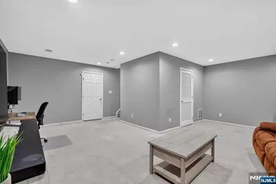 252 Ridge Drive, Pompton Lakes, NJ 07442 - Photo 25