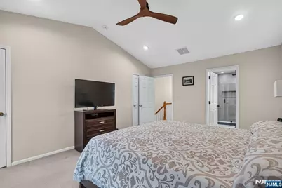 252 Ridge Drive, Pompton Lakes, NJ 07442 - Photo 17