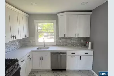 33-35 Obal Avenue, Elmwood Park, NJ 07407 - Photo 3