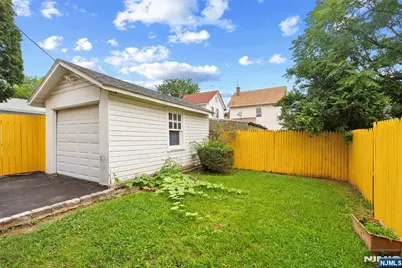121 Schofield, Newark, NJ 07106 - Photo 27