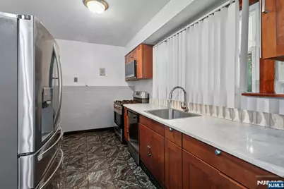 121 Schofield, Newark, NJ 07106 - Photo 11
