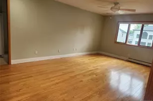 150 Thomas Dr, Paramus, NJ 07652 - Photo 3