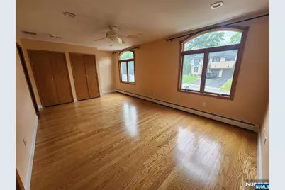 150 Thomas Drive, Paramus, NJ 07652 - Photo 19