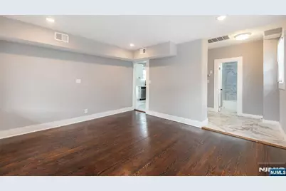 22 Comfort Place, Clifton, NJ 07011 - Photo 15