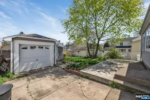 255 Windsor Rd, Wood Ridge, NJ 07075 - Photo 33