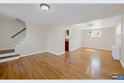 255 Windsor Road, Wood Ridge, NJ 07075 - Photo 9