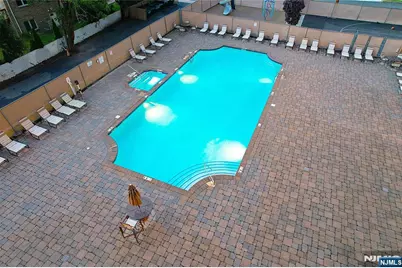 2185 Lemoine 8M #8M, Fort Lee, NJ 07024 - Photo 5