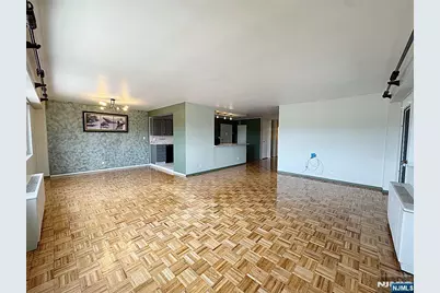 2185 Lemoine 8M #8M, Fort Lee, NJ 07024 - Photo 13